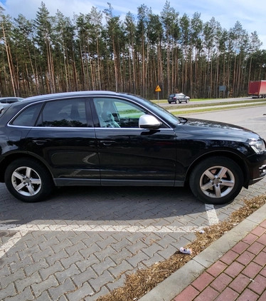 Audi Q5 cena 46700 przebieg: 228000, rok produkcji 2011 z Drobin małe 106